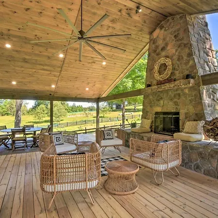 Blue Ridge Cottage Modern Solace In The Mountains